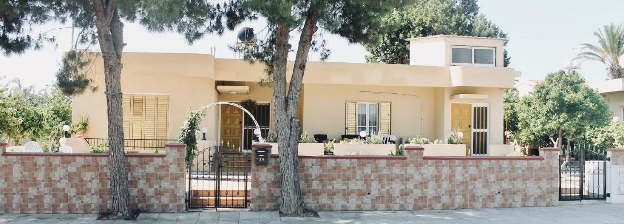 Ithaca Villa Larnaca Exterior photo